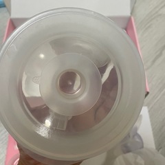 ハンズフリー電動搾乳機の画像