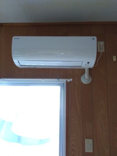 ダイキン　中古ルームエアコン2022年製主に６畳用