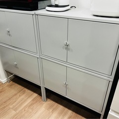  IKEA LIXHULT キャビネット4個の画像