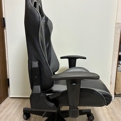 ゲーミングチェアの画像