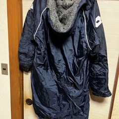 LOTTOベンチコートの画像