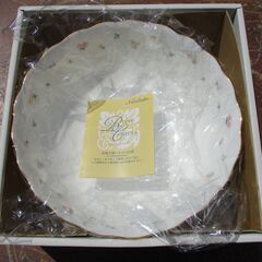 ☆　ノリタケ Noritake　50508/4589 BONE CHINA WEDDINGMALL 21cmサラダボウル◆日本発の世界的テーブルウェアブランドの画像