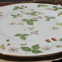 ☆ウェッジウッド WEDGWOOD ワイルドストロベリー 大皿ペアセット◆プレート2枚セットの画像