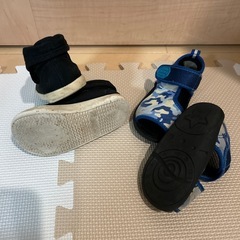 男の子の小さい靴　1足の画像