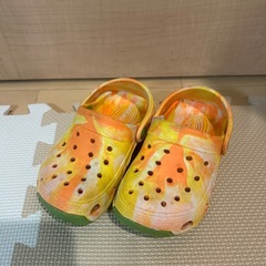 男の子の小さい靴　1足の画像