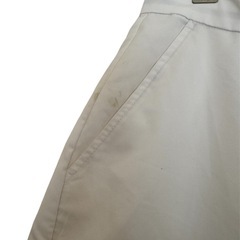 【ウーム ゴルフ】ホワイト ショートパンツ メンズ ゴルフの画像