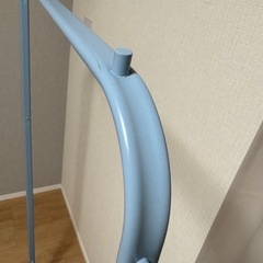 BRUKSVARA ブルクスヴァーラ ハンガーラック, ブルー, 78x147 cmの画像