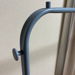 BRUKSVARA ブルクスヴァーラ ハンガーラック, ブルー, 78x147 cmの画像