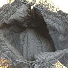 バッグ　黒フリル　大の画像