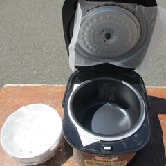 ☆アイリスオーヤマ IRIS OHYAMA RC-MC50 ジャー炊飯器 5.5合銘柄炊き◆お米本来の旨味を逃さないの画像