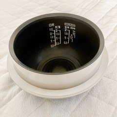 東芝　高級IH炊飯器RC-4ZPJ用　鍛造本羽釜の画像