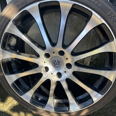 19インチアルミホイールタイヤ245／35ZR19の画像
