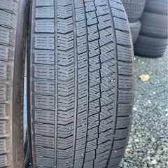 235/40/19 スタッドレス　2本セット　ブリヂストンVRX2 の画像