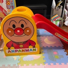 アンパンマン滑り台の画像