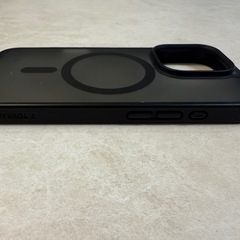 TORRAS iPhone 16 Pro用 ブラックケースの画像