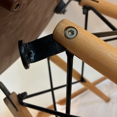 ジャンク品のため無料　イームズチェア　　の画像