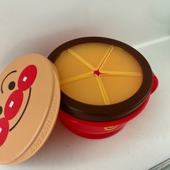 アンパンマン　お菓子入れの画像