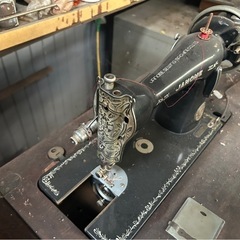 【値下げ交渉可！！】昭和30年代製 ジャノメミシンの画像