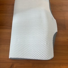 美品　ニトリ横向き寝がラクなまくら(ナチュラルフィット)　の画像