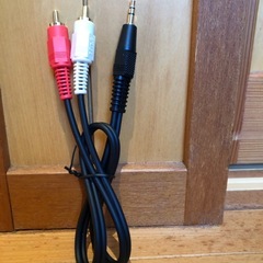 オーディオケーブル 3.5mm ステレオミニプラグ(オス) - RCA(ピンプラグ)×2 赤.白 (オス) ケーブル の画像