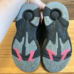 キッズ　シューズの画像