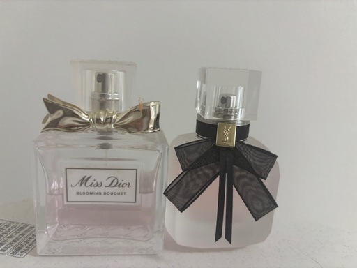 イヴサンローラン　Dior　香水