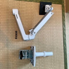 ERGOTRON エルゴトロン LX デスク モニターアーム ホワイト/白 34インチ(3.2~11.3kg)まで VESA規格対応の画像