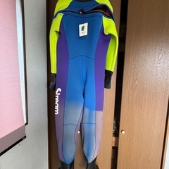 スキューバドライスーツの画像