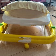 スヌーピー歩行器の画像