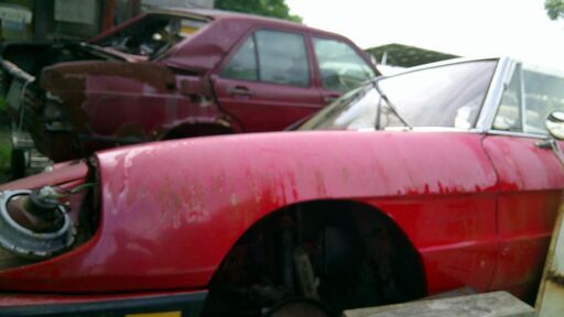 アルファーロメオ―スパイダーリサイクル―各種部品販売