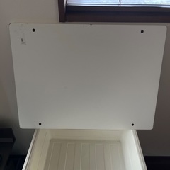 無料　IKEAイケアで購入　収納　板　白の画像