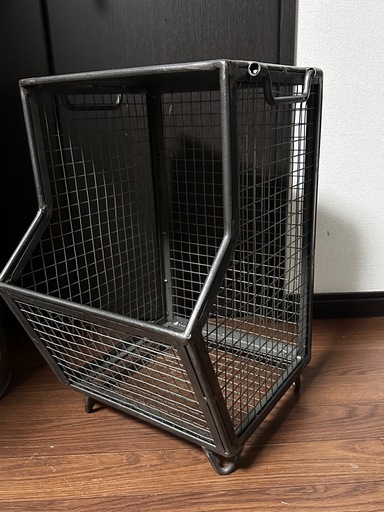 アイアン家　スチール家具　マガジンラック　ツール工具　アンティーク家具