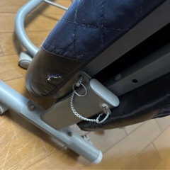 折りたたみシングルベッド2台の画像