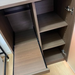 食器棚の画像