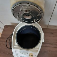 (家具)　保温、炊き上げポット、マイコン沸騰ジャーポット、 電気ポットの画像