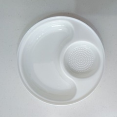 familiar離乳食プレート、ファミリア
離乳食トレイ食器皿の画像