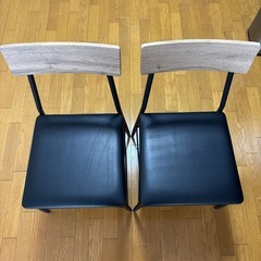 ダイニングテーブ・セットチェア2脚の画像