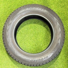 【美品】　235/65R18 106Q 4本　交換工賃込み　スタッドレス　ヨコハマG075の画像