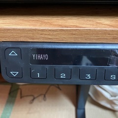 電動昇降デスクの画像