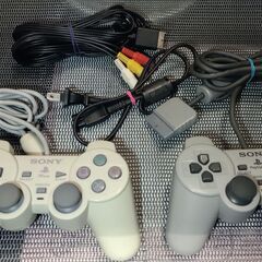 動作確認済 プレステ2 SCPH-30000 ドラクエ5おまけ　電源ケーブル　映像ケーブル　コントローラ２個の画像