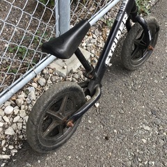 ストライダー　ブラックの画像