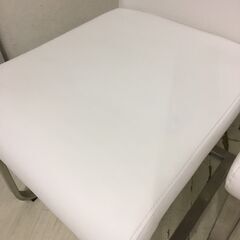  24977  背面板張りダイニングチェア 2脚　レザー　合皮 NITORI   ◆大阪市内・東大阪市他 6,000円以上ご購入で無料配達いたします！◆ ※高槻・枚方方面◆西宮・尼崎方面◆生駒方面　それぞれ条件付き無料配送あり！            の画像