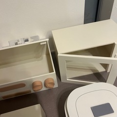 【ほぼ未使用】木のおままごと　4点セット　キッチン　コンロ　炊飯器　電子レンジ　レジの画像