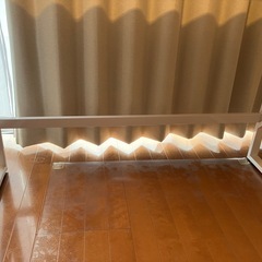 K型脚コンピュータデスクの画像