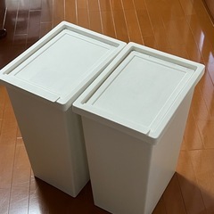 中古 【IKEA/イケア】 FILUR フィルール ゴミ箱 ごみ箱 ふた付き容器, ホワイト, 42 lの画像