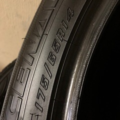 175/65R14 スタッドレスタイヤ取り付け無料の画像