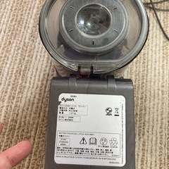 ダイソン Dyson ハンディ型 DC61 モーターヘッド　サイクロン掃除機の画像
