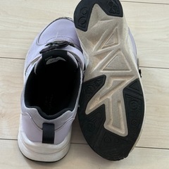 瞬足 キッズシューズ 22cmの画像