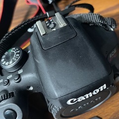 canon eos kiss x8i ダブルズームキットの画像