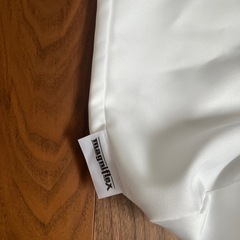 マニフレックス 枕カバーと収納袋の画像